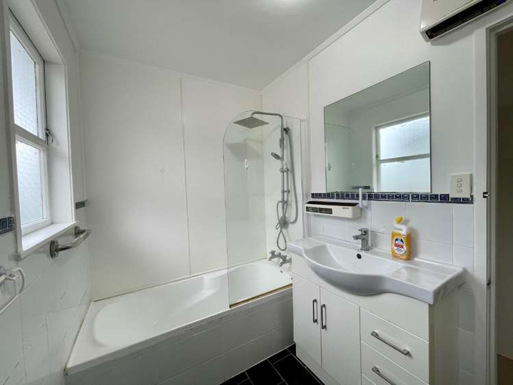 26 Cheval Drive Totara Vale_6