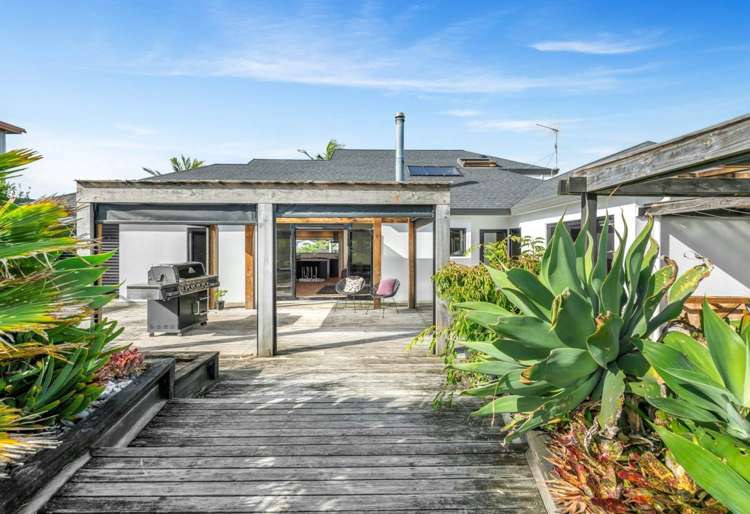 26 Pohutukawa Road Beachlands_17