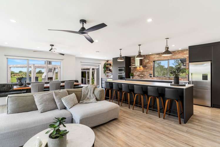 23 Newcombe Road Otaua_9