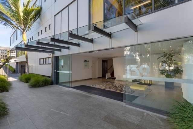 Level 1/132 Hurstmere Road Takapuna_1