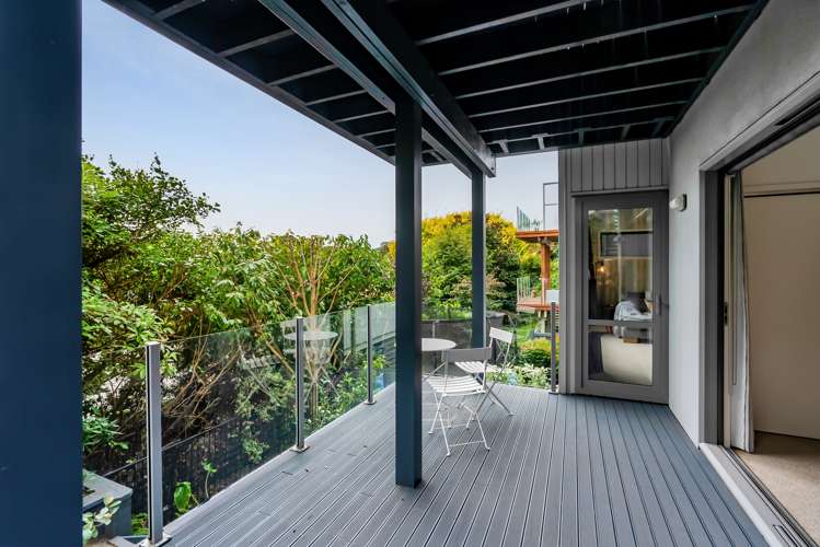 18b Dorset Avenue Westown_24