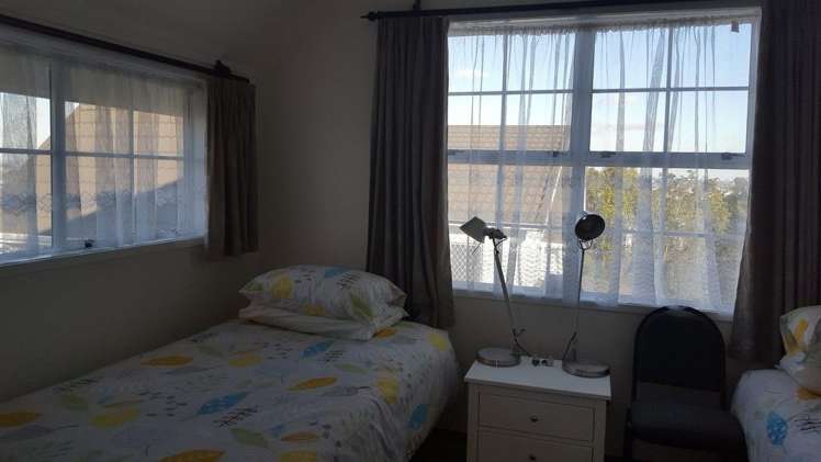 2/3 Pupuke Road Birkenhead_3