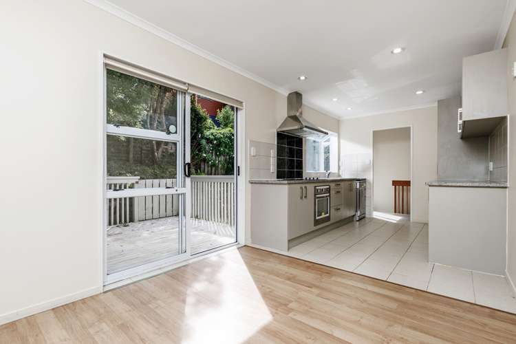 8 Remus Place Totara Vale_5