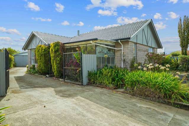 41 Gibson Drive Hornby_1