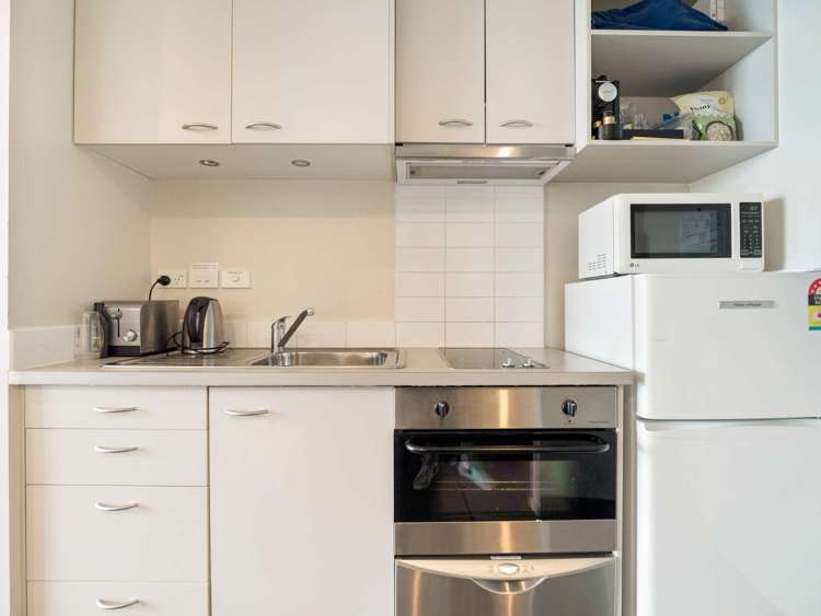 1010/17 Amersham Way Manukau_12