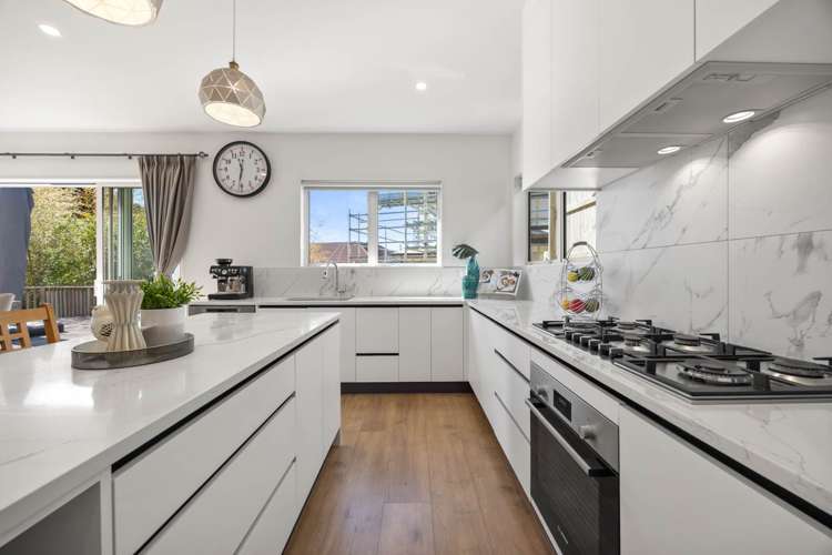 8b Willow Way Sunnyhills_2