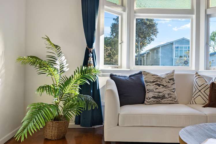 15 Chatham Avenue Mount Albert_12