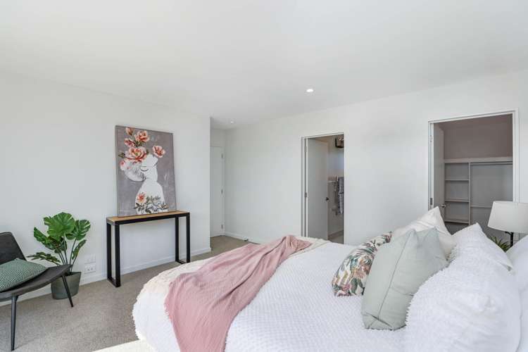 52 Strowan Avenue Elgin_23