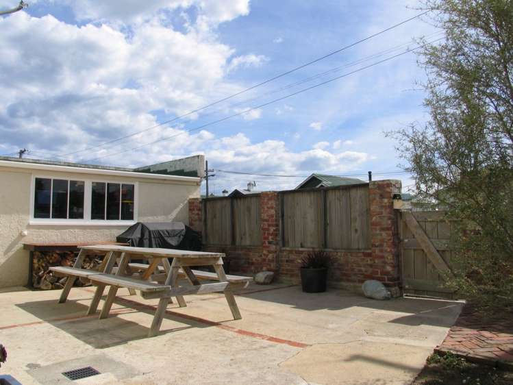 7 Crest Street Tainui_13