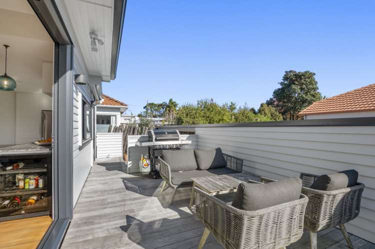 52 Wainui Avenue Point Chevalier_15