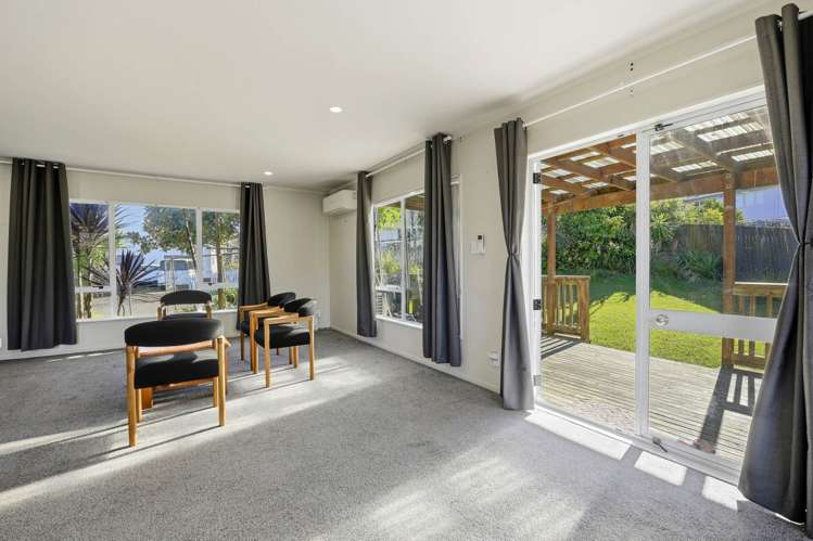 115 Athena Drive Totara Vale_6
