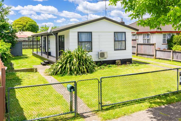 1 Byron Road Enderley_12