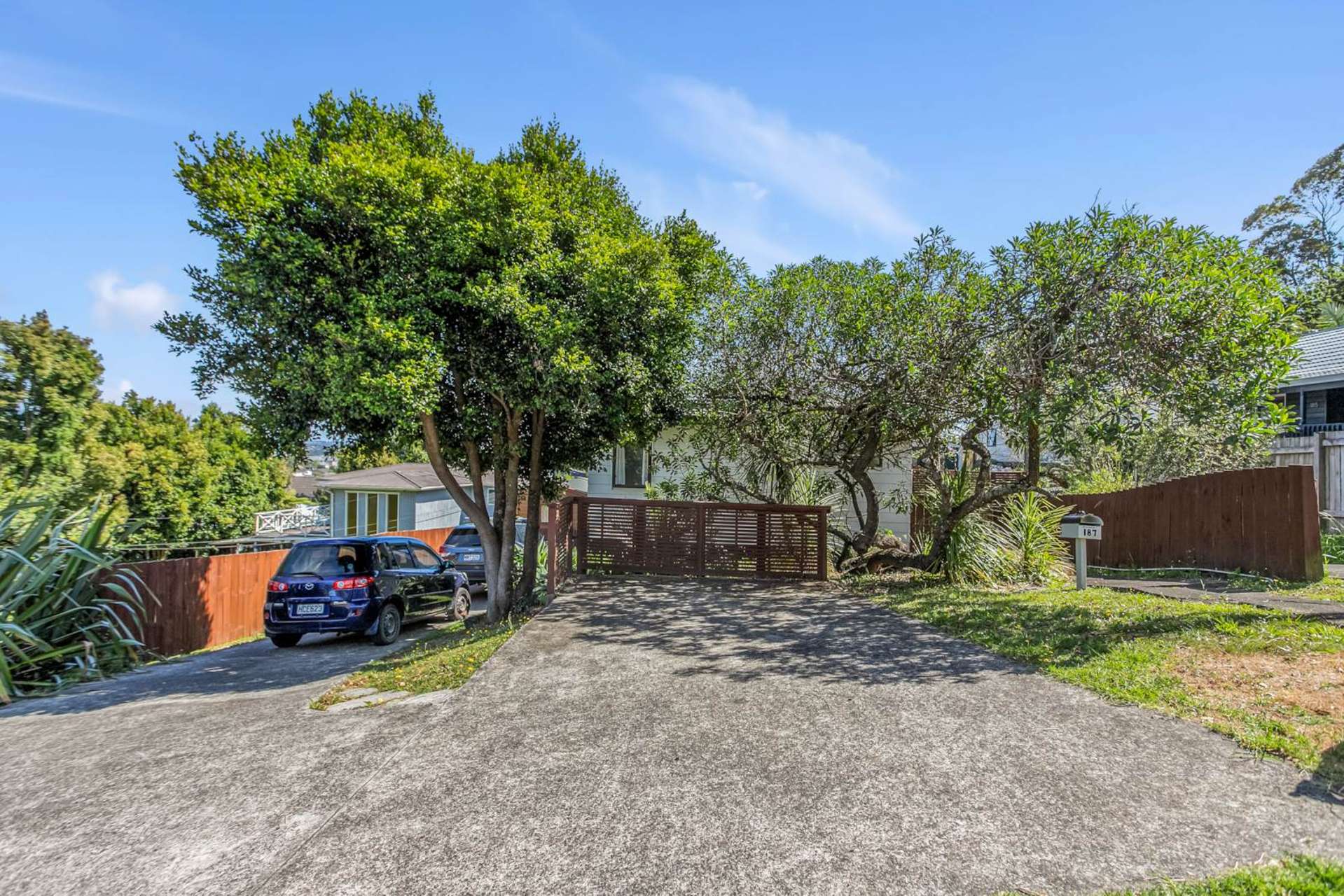 187 Glengarry Road Glen Eden_0