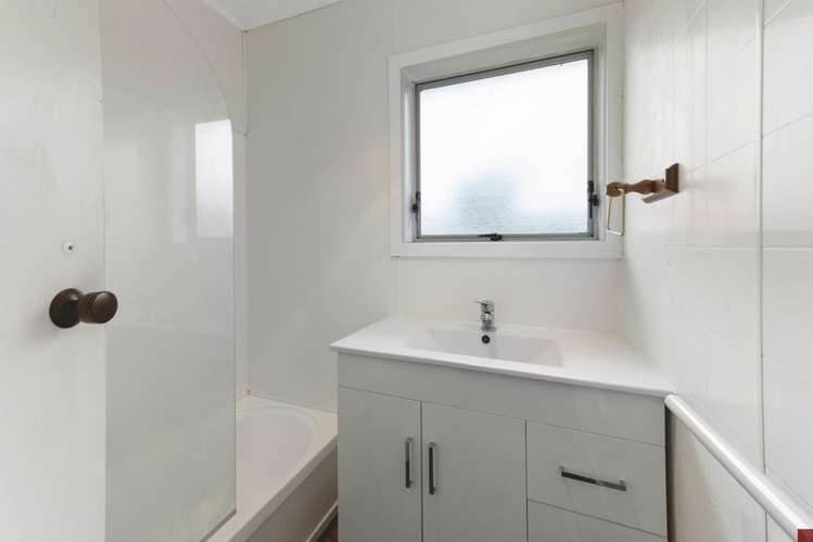 6a Goldie Street Pukehangi_10