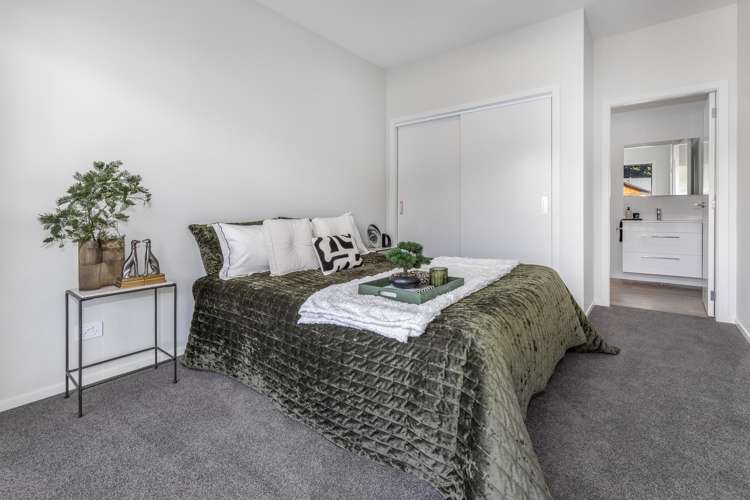 8 Tradewinds Drive Whitby_13