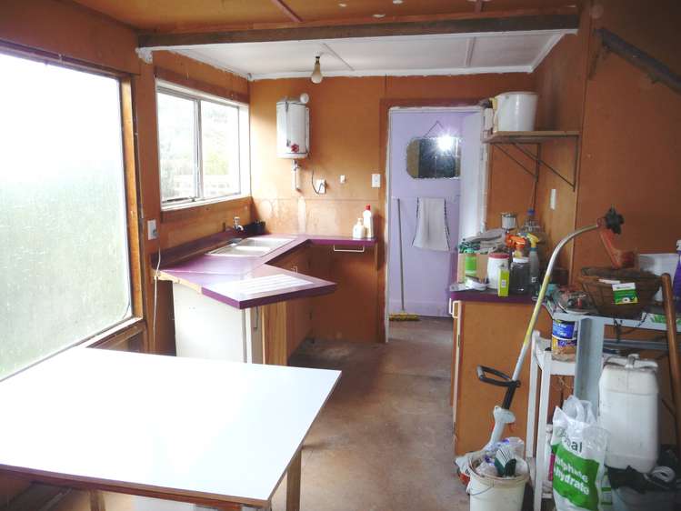 16 Ngatira Road Lichfield_12