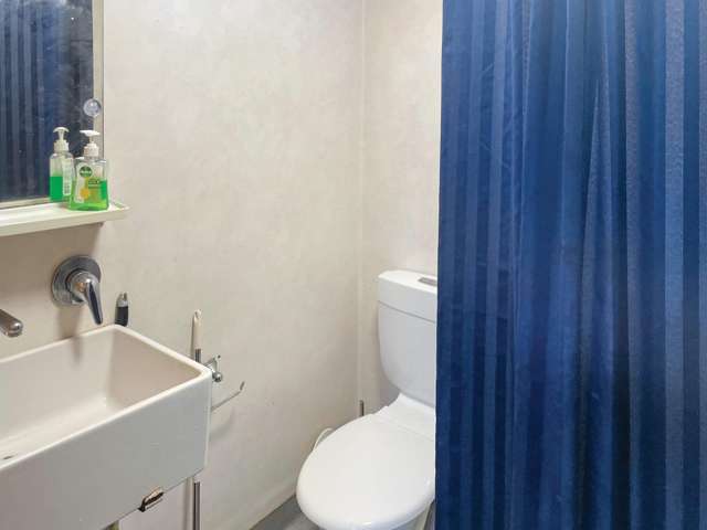 409/12 Martin Square 2185_2