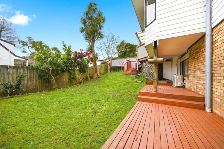 2/57 Howe Street Howick_24