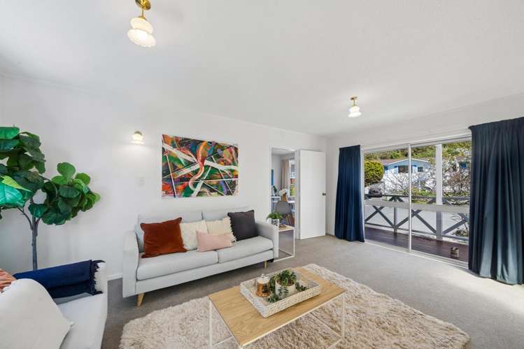67 Hathaway Avenue Karori_1