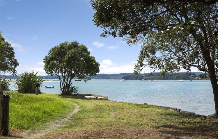39a Pohutukawa Avenue Cockle Bay_10