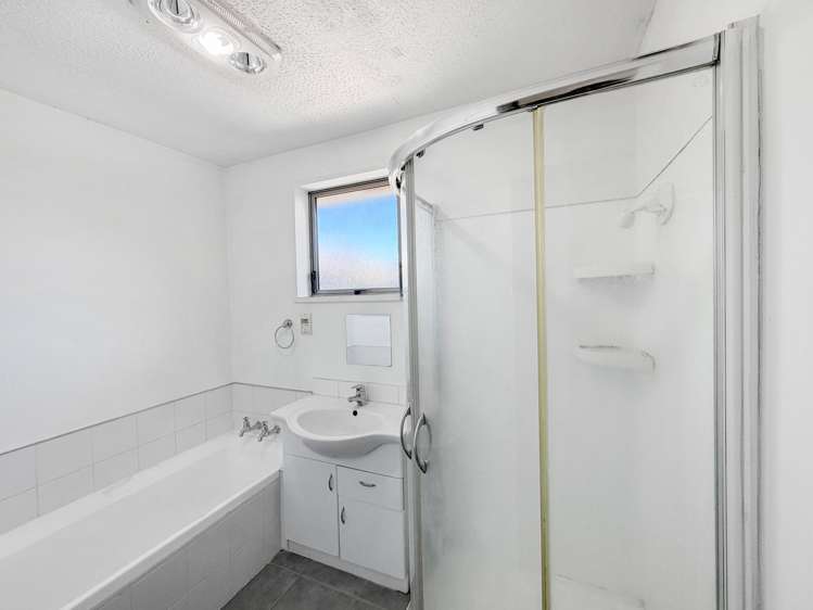 2/59 Gardiners Road Bishopdale_6