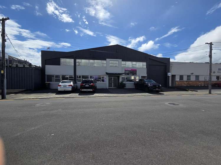 67 Fitzherbert St Petone_0