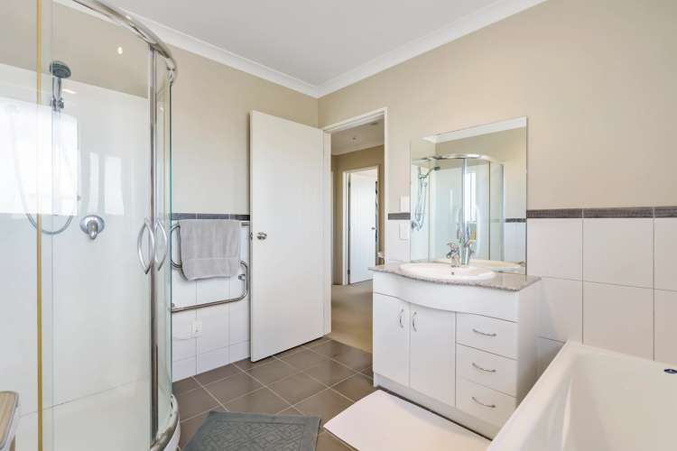 20 ARAMINTA PLACE Beachlands_13