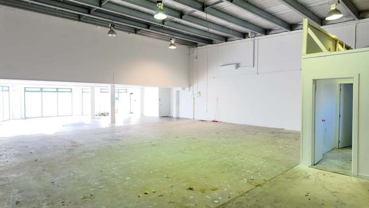 4/4 Freeman Way Manukau_5