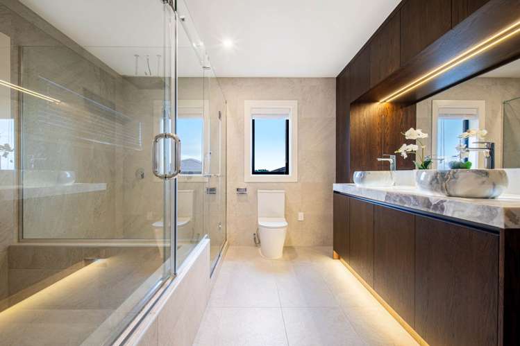 33 & 33B Ballymore Drive Pinehill_21
