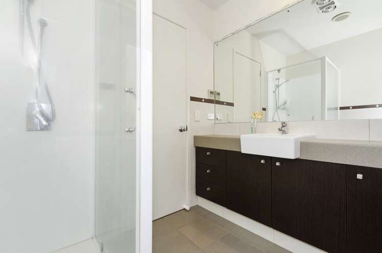 16 Amaretto Avenue Flat Bush_8