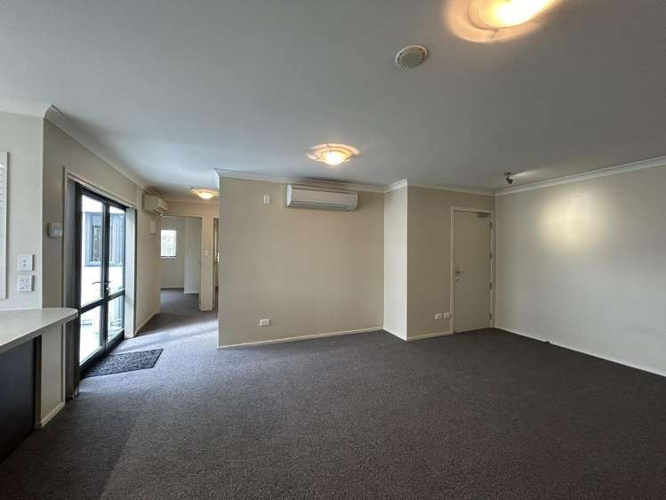 1/15 Roxanne Place 11233_5