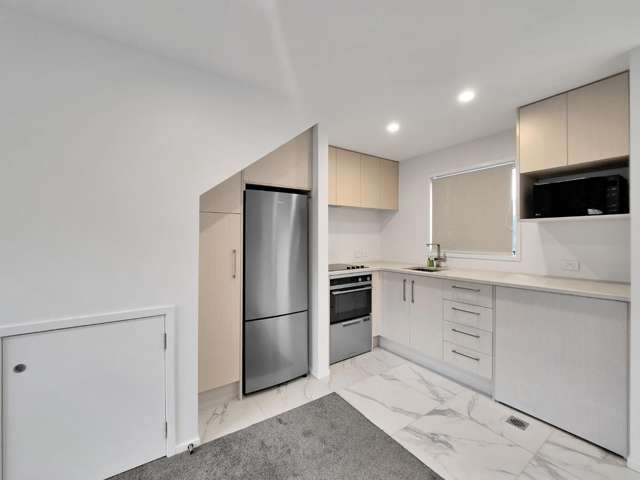 4/17 Pearce Crescent 1353_1
