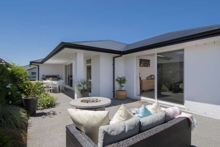 5 Hanlow Place Pyes Pa_0