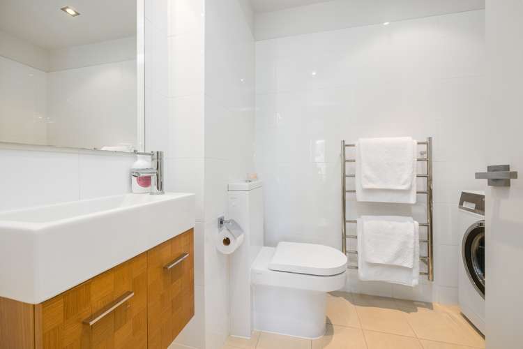 7 Little Compton Mews Snells Beach_11