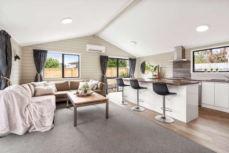 90 Alcoba Street Kamo_6