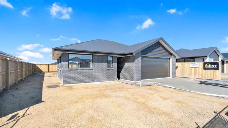27 Falcons View Drive_1