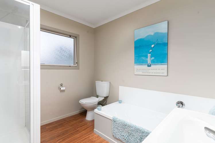 18 Lincoln Road Carterton_11