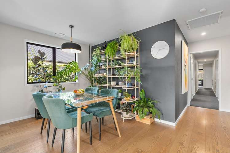 1 Myles Way Shotover Country_11