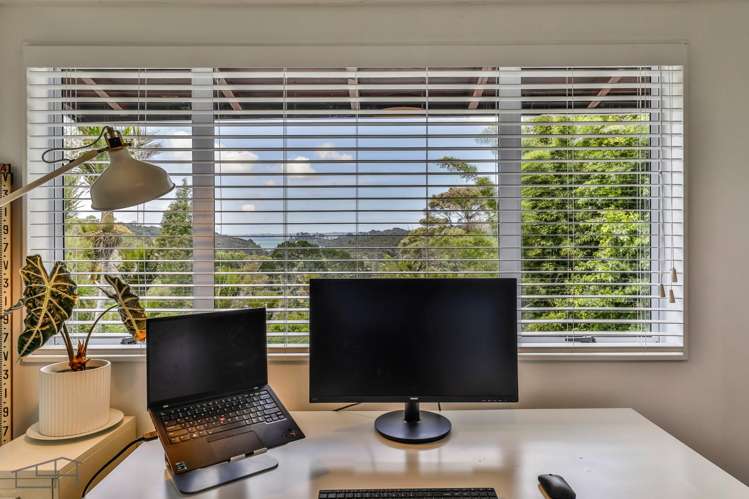 100 Huia Road Titirangi_19