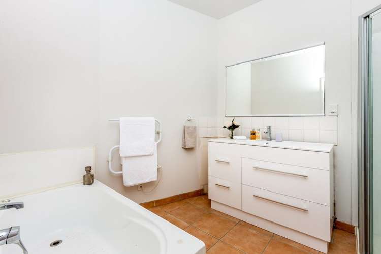 8l/18 Wakefield Street Auckland Central_10