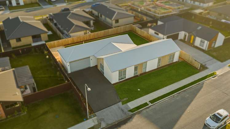 20 Greig Crescent Amberley_32