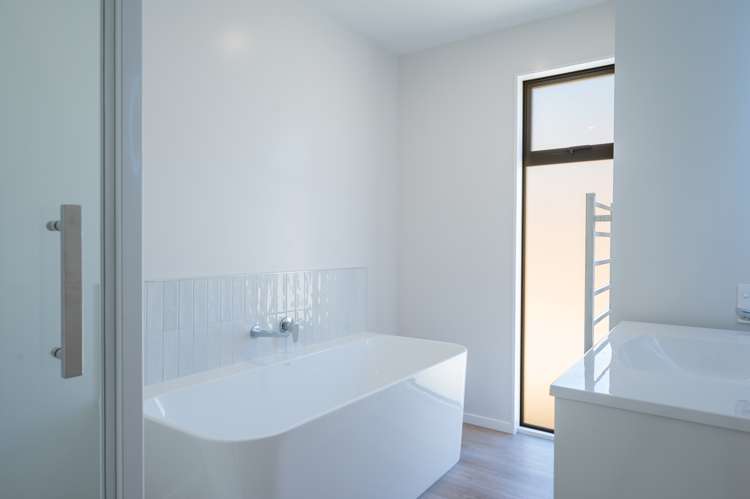 65 Les Wakefield Road Mapua_23