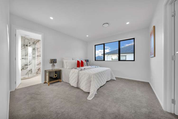 1 Tullymore Drive Flat Bush_11