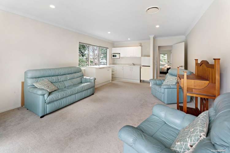 2/11 Collie Street Hillpark_13