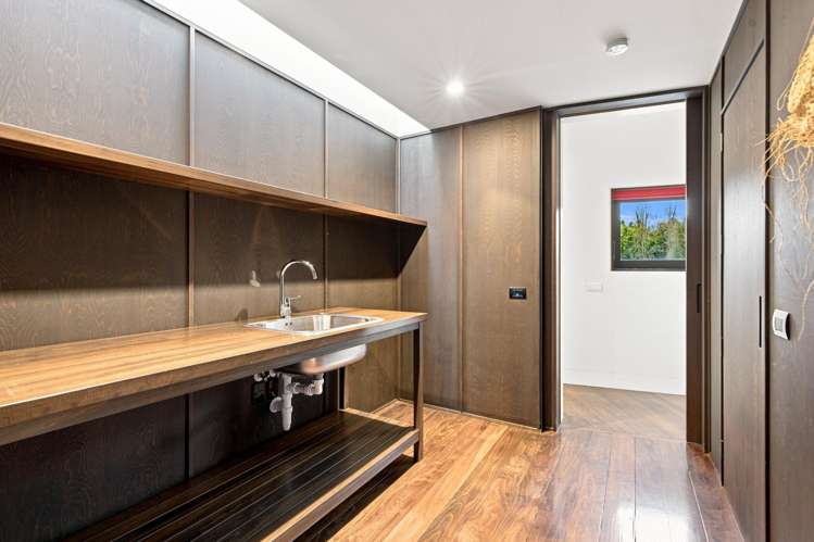 39 Main North Road Geraldine_23