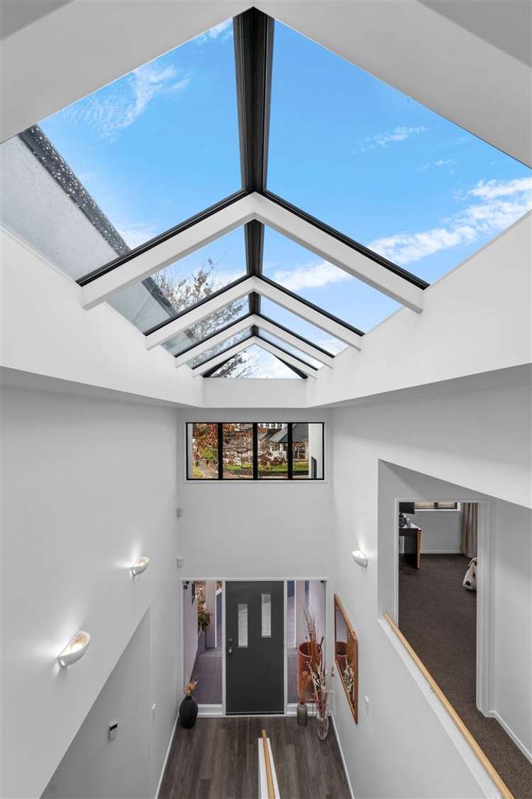 9 Travis Country Drive Burwood_17