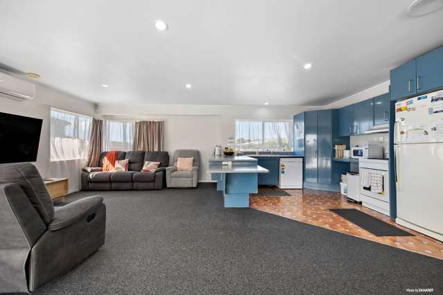 2/442 Richardson Road Mt Roskill_4