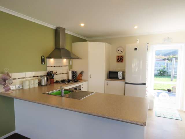 12 Ferris Crescent Wainui_3