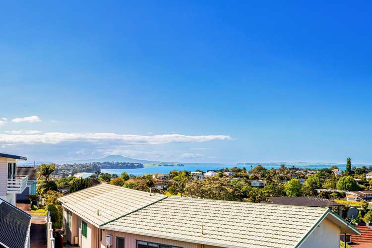 2/134 Bleakhouse Road Mellons Bay_6