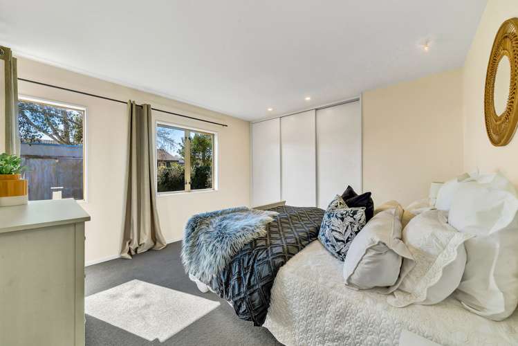 6 Forest Hill Road Henderson_17